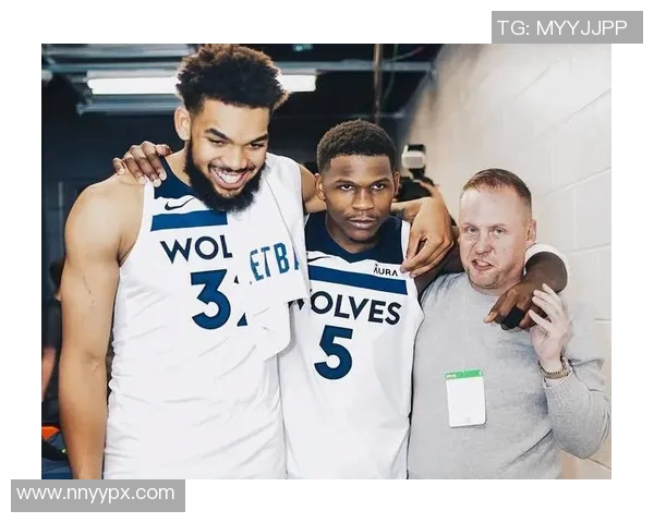 卡尔安东尼唐斯如何在新赛季中引领明尼苏达森林狼重返季后赛的希望